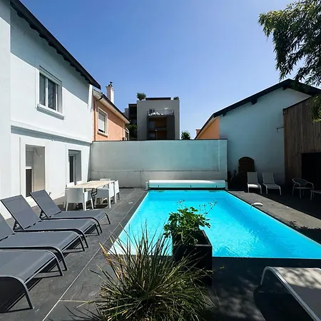 2 Twenty With Pool Lyon *